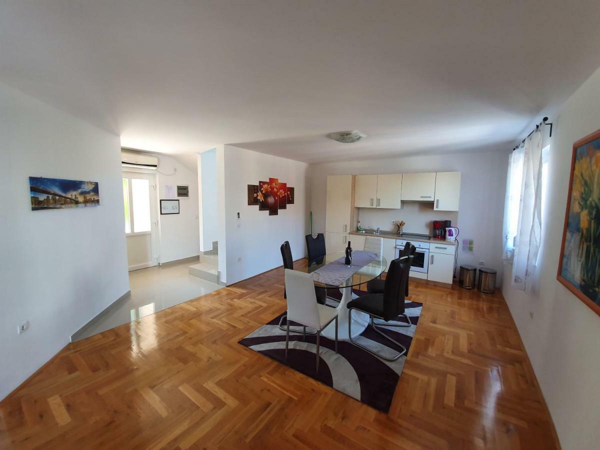Apartman Dubravka 1 Ловран Екстер'єр фото