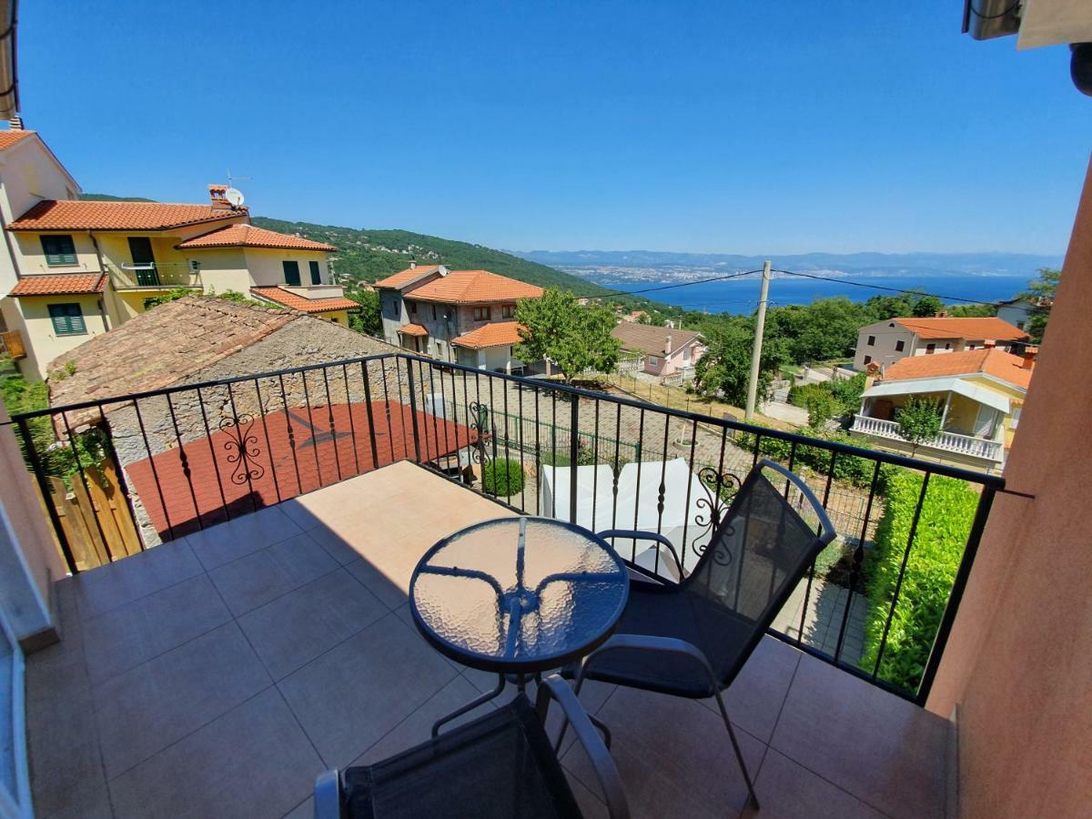 Apartman Dubravka 1 Ловран Екстер'єр фото